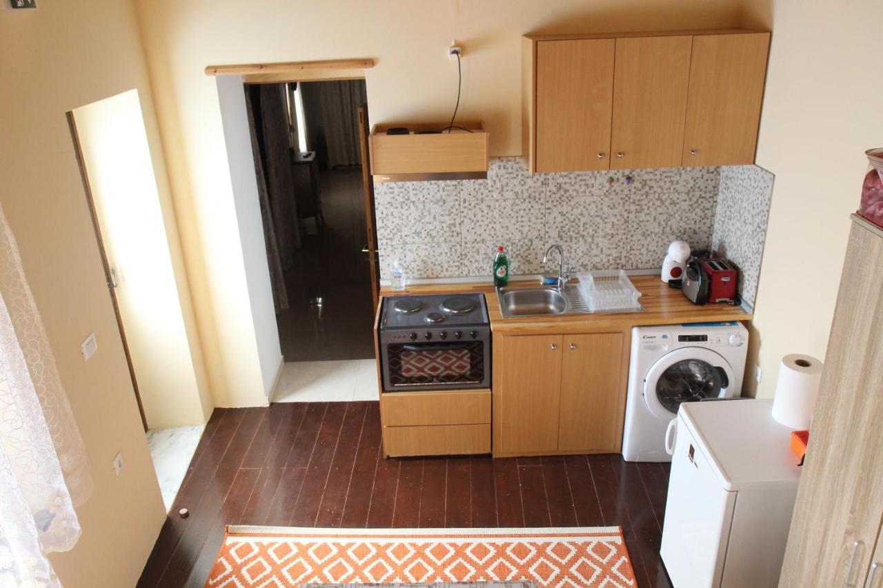 Main Square Apartment Sými Eksteriør bilde